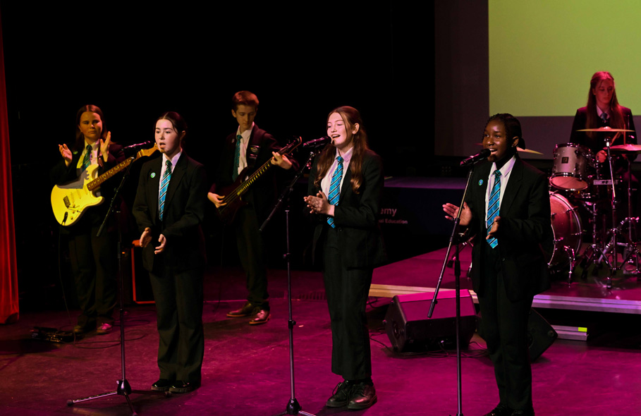 record-breakers-celebrated 10